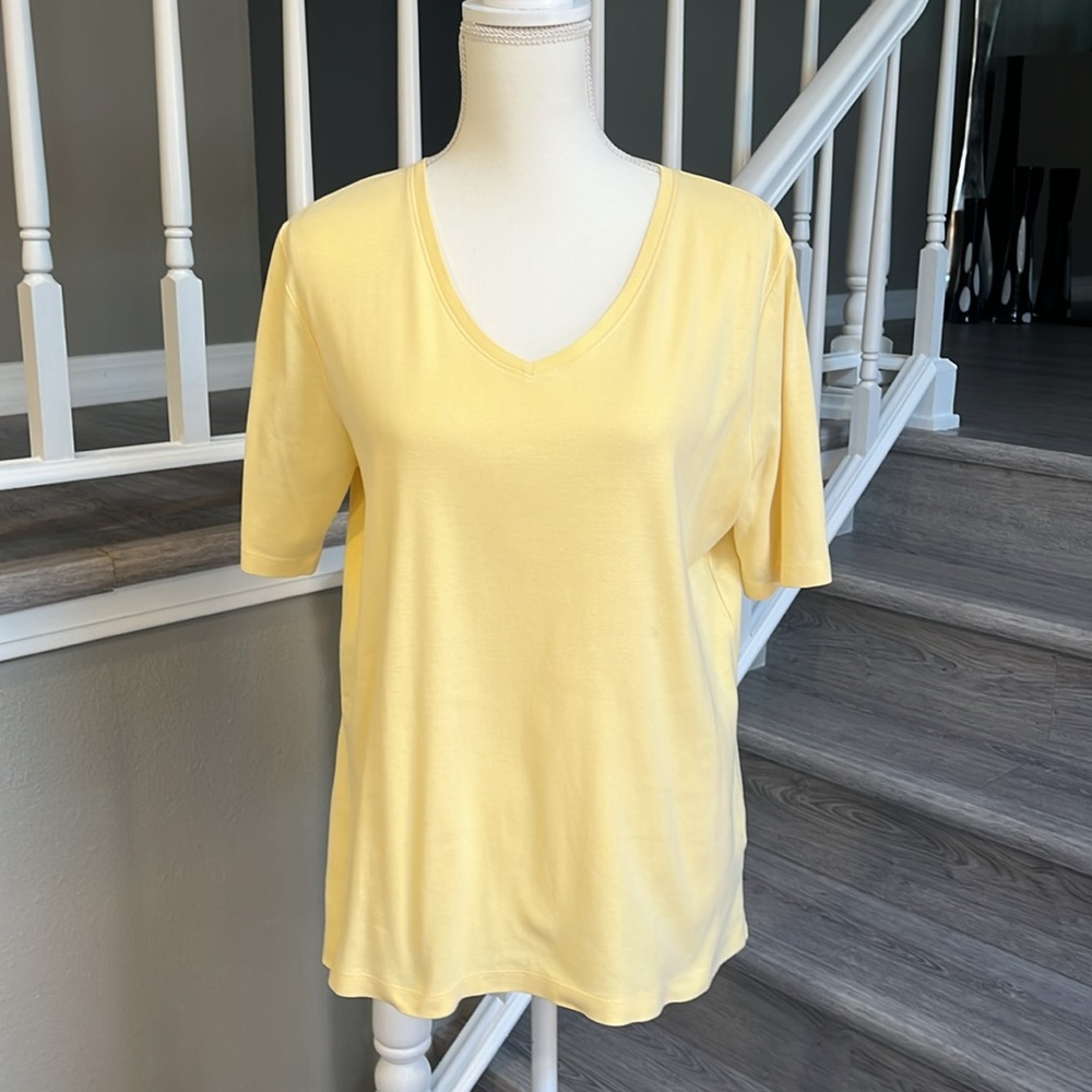 Chico's Light Yellow Short Sleeve V-Neck Tee